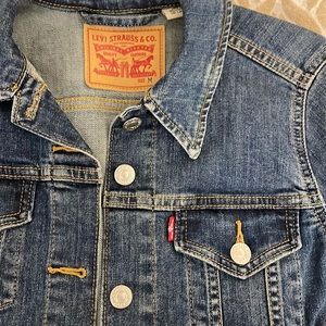Levi Strauss & Co. Jean Jacket: Size Medium
